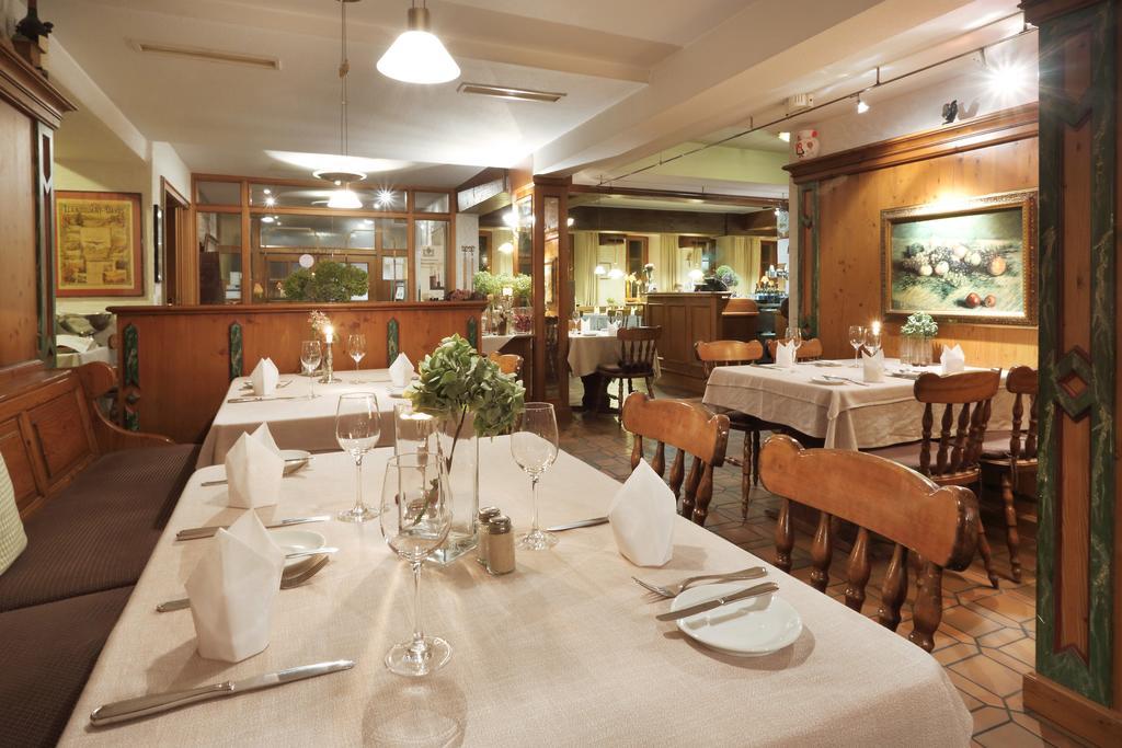 Hotel-Restaurant Roter Ochsen Lauchheim Kültér fotó