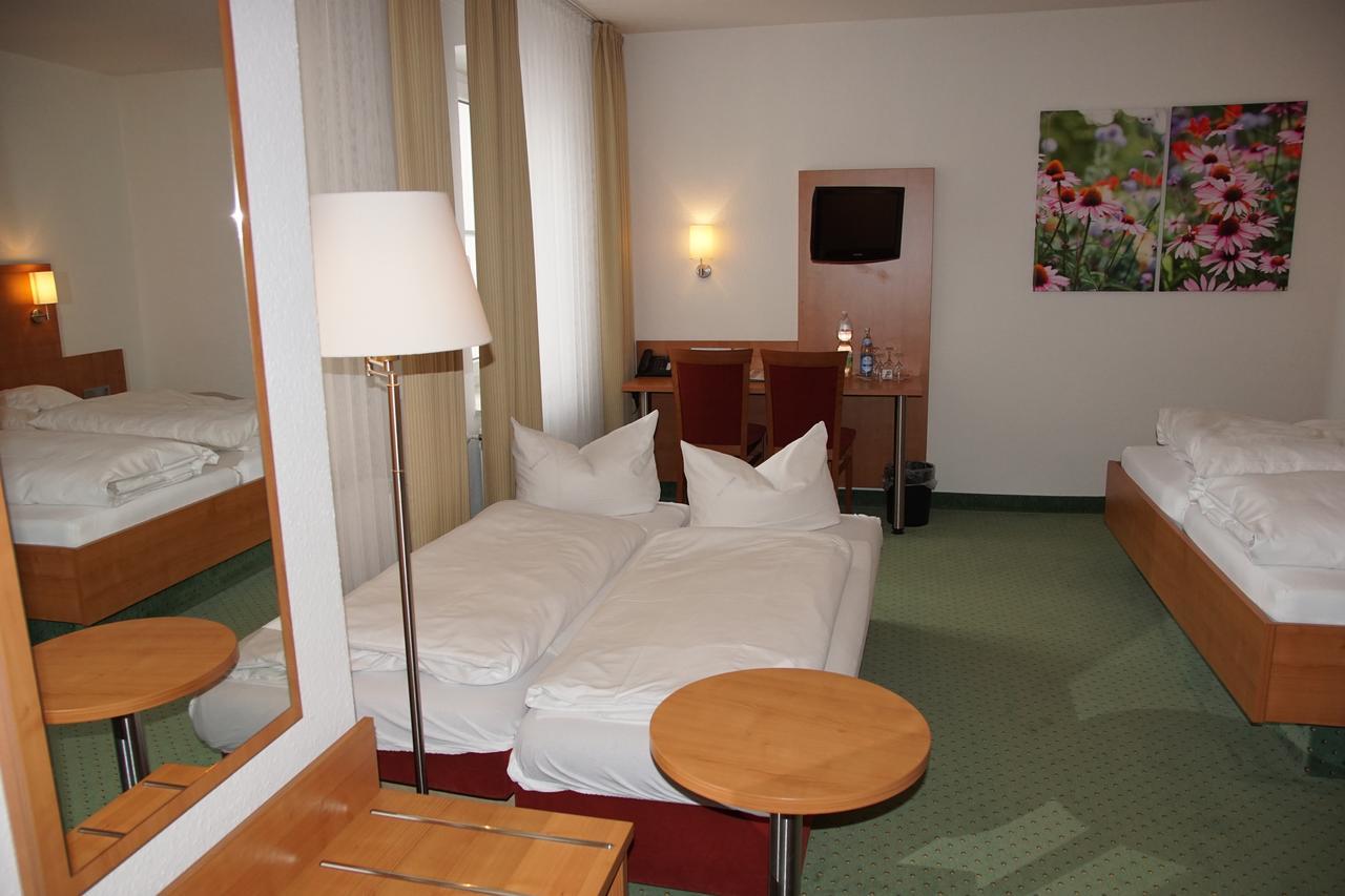 Hotel-Restaurant Roter Ochsen Lauchheim Kültér fotó