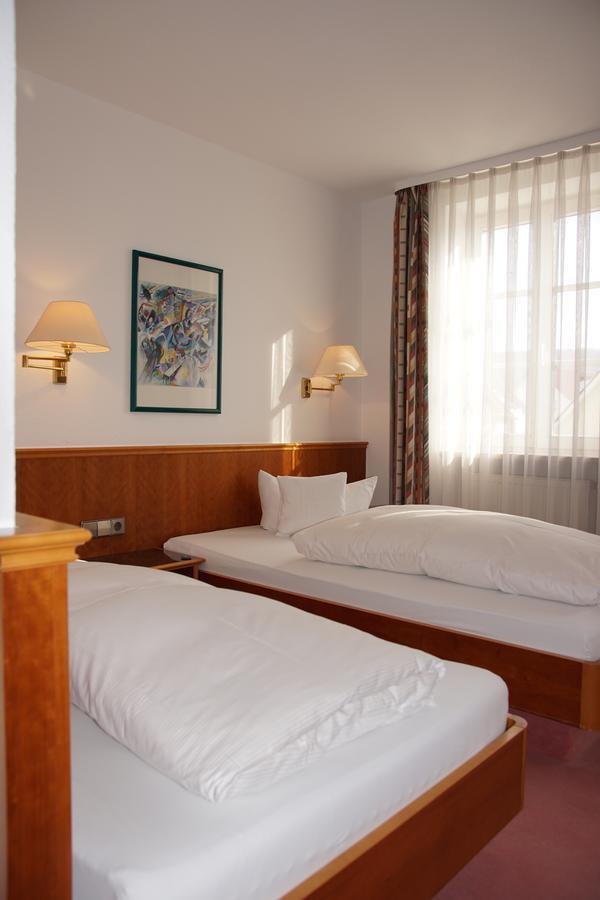 Hotel-Restaurant Roter Ochsen Lauchheim Kültér fotó
